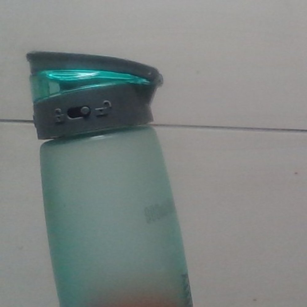 waterbottle - Picture 2 of 3